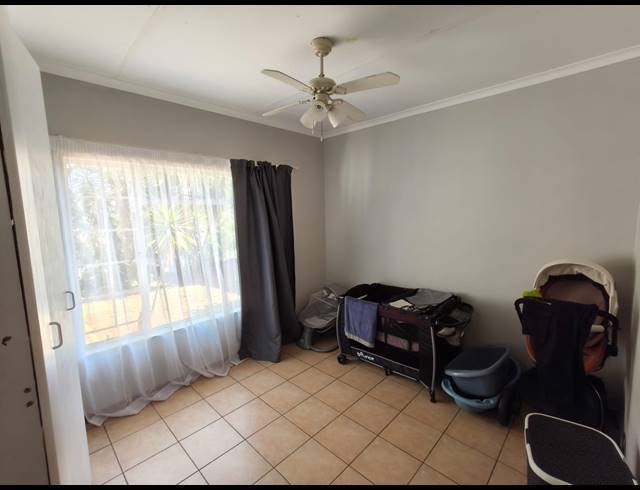 4 BEDROOM TOWNHOUSE FOR SALE IN CASHAN